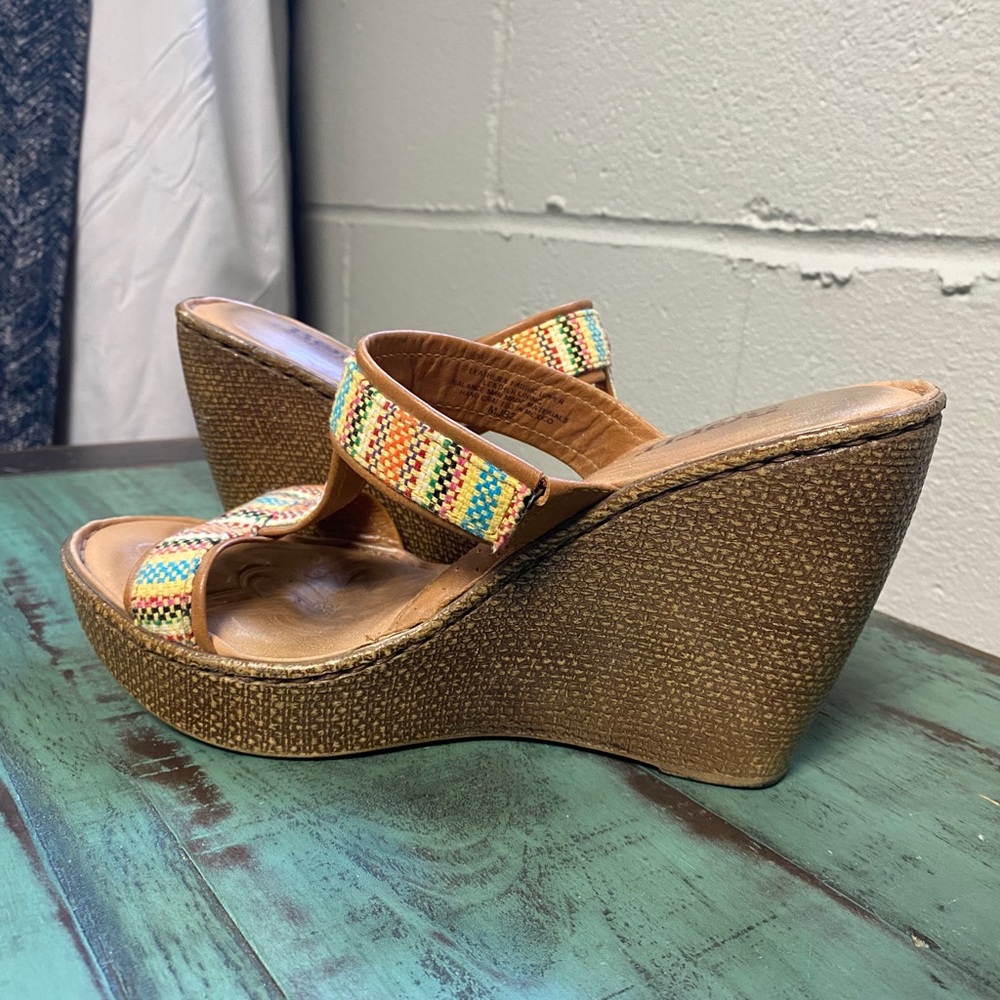 Born slip-on wedge size 7M